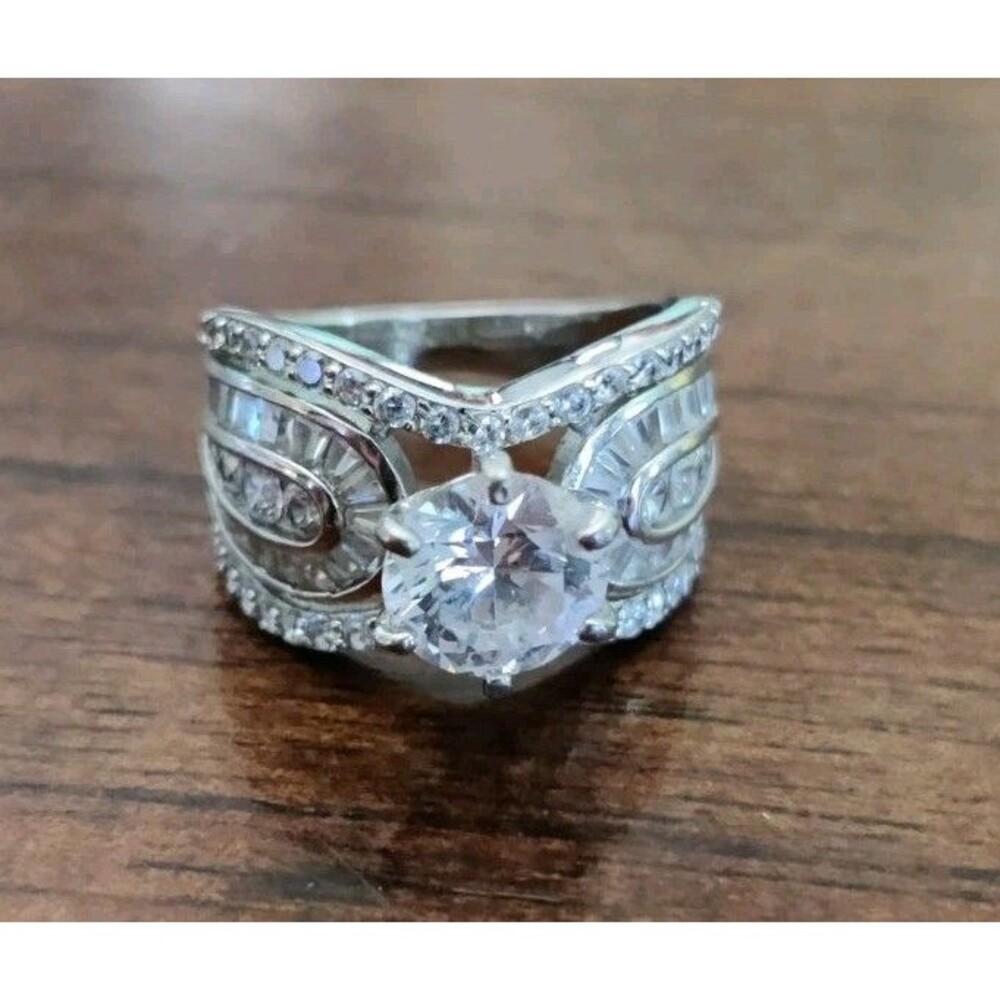 YGI China Ring Sterling Silver 925 Cubic Zirconia Cocktail Ring Sz 7, 7g Signed